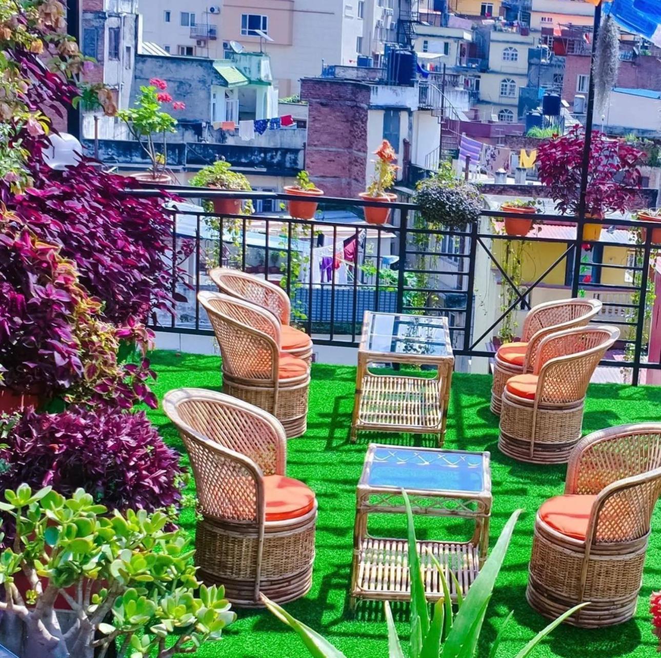 Yog Hostel Kathmandu Esterno foto