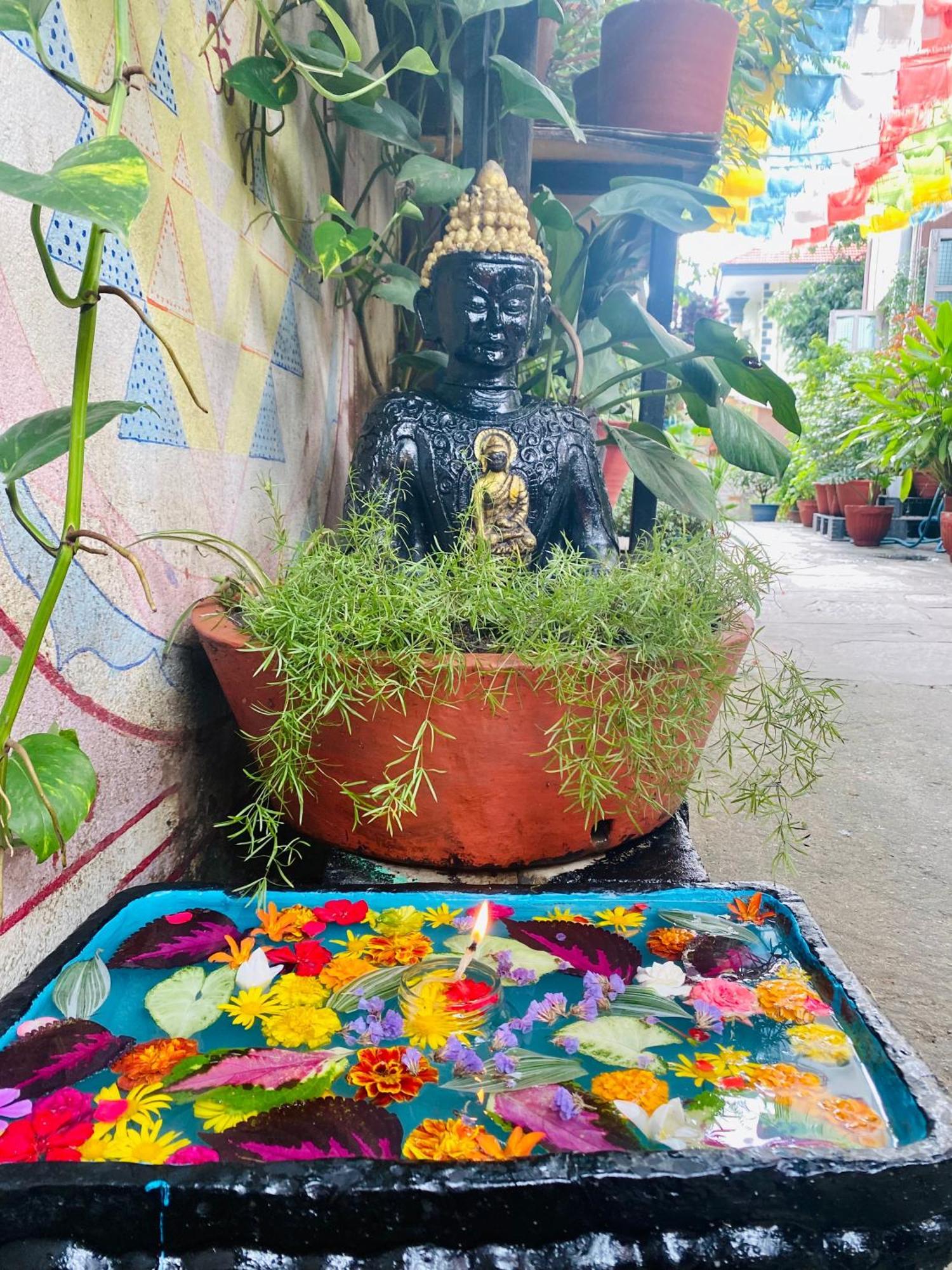 Yog Hostel Kathmandu Esterno foto